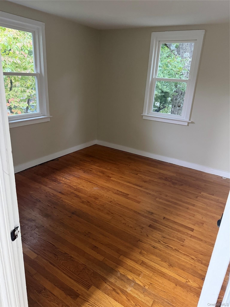 70 Westchester Avenue - Photo 7