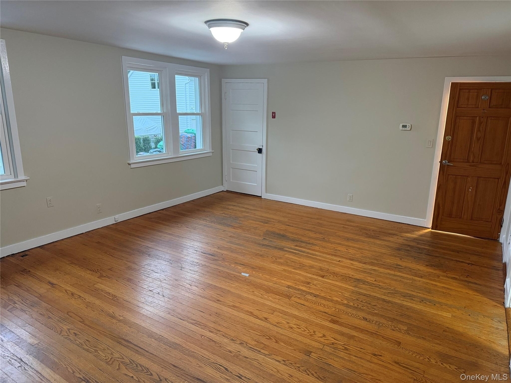70 Westchester Avenue - Photo 10
