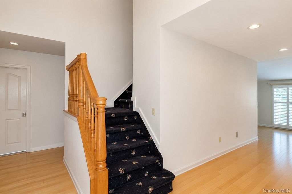 34 Harbour Drive - Photo 3
