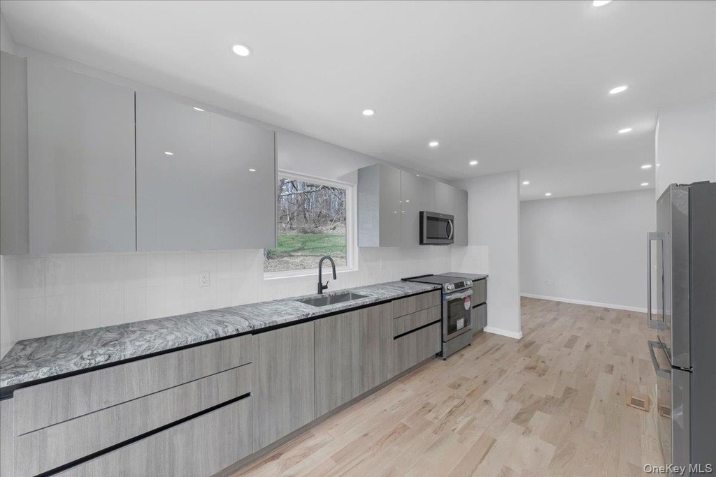 1435 Route 208 - Photo 12