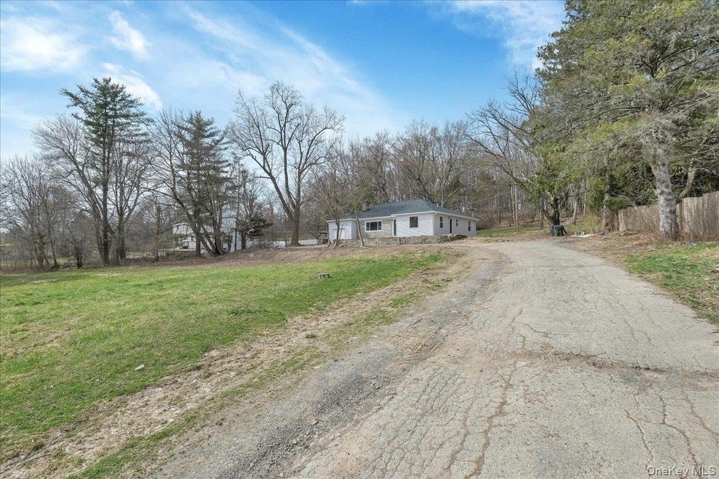 1435 Route 208 - Photo 3