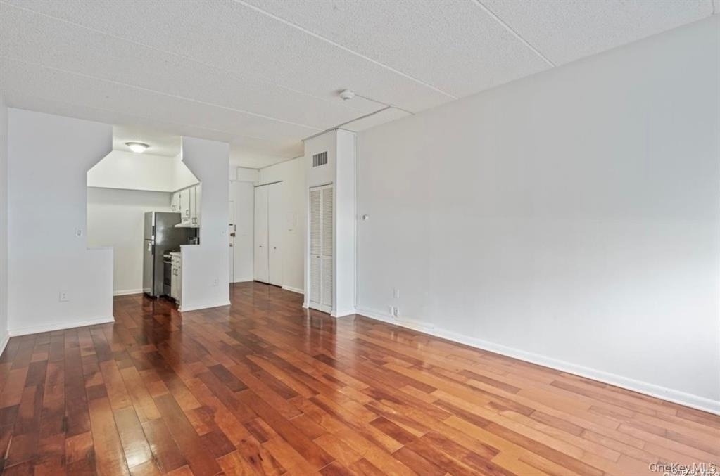 142 Main Street - Photo 6