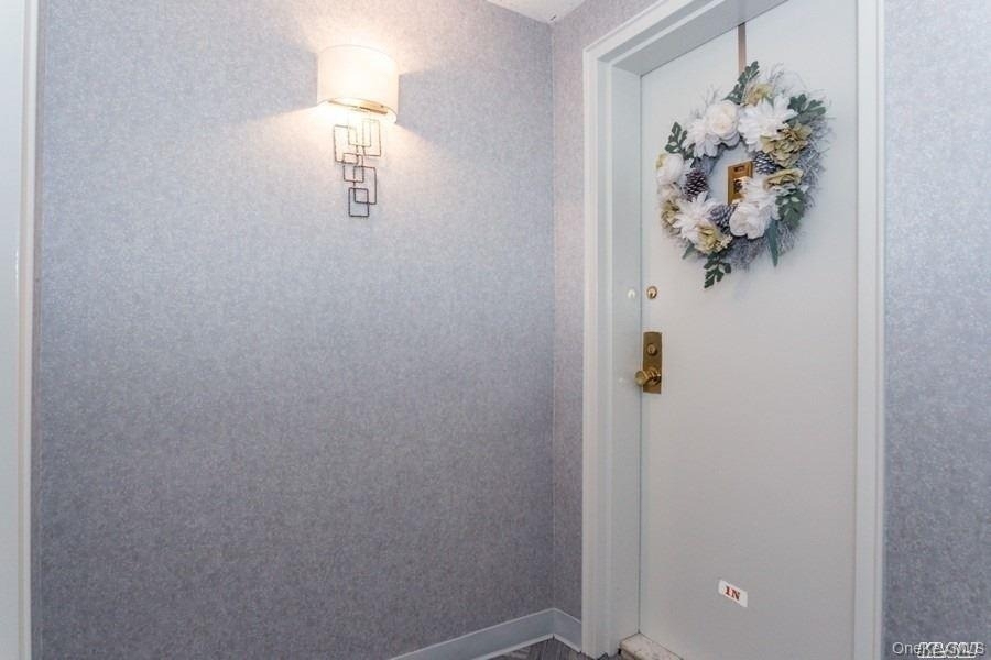 22 N Forest Avenue - Photo 2