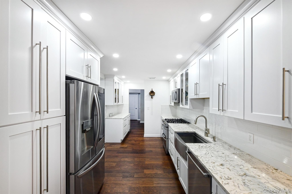 73 Alton Avenue - Photo 9