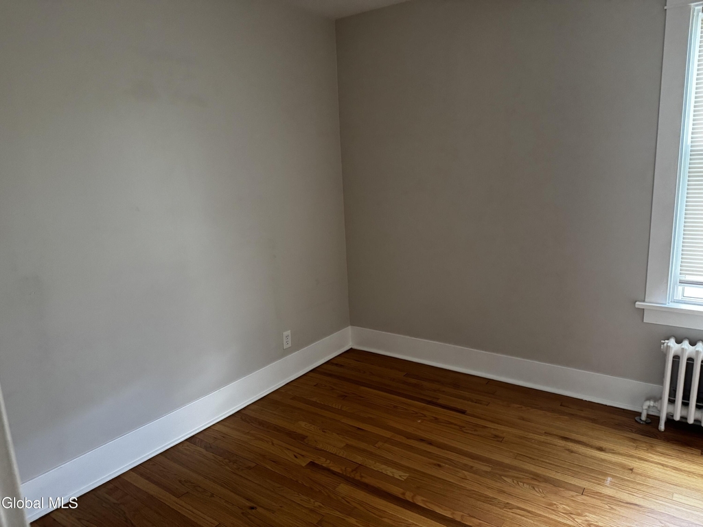 122 Pinewoods Avenue - Photo 8