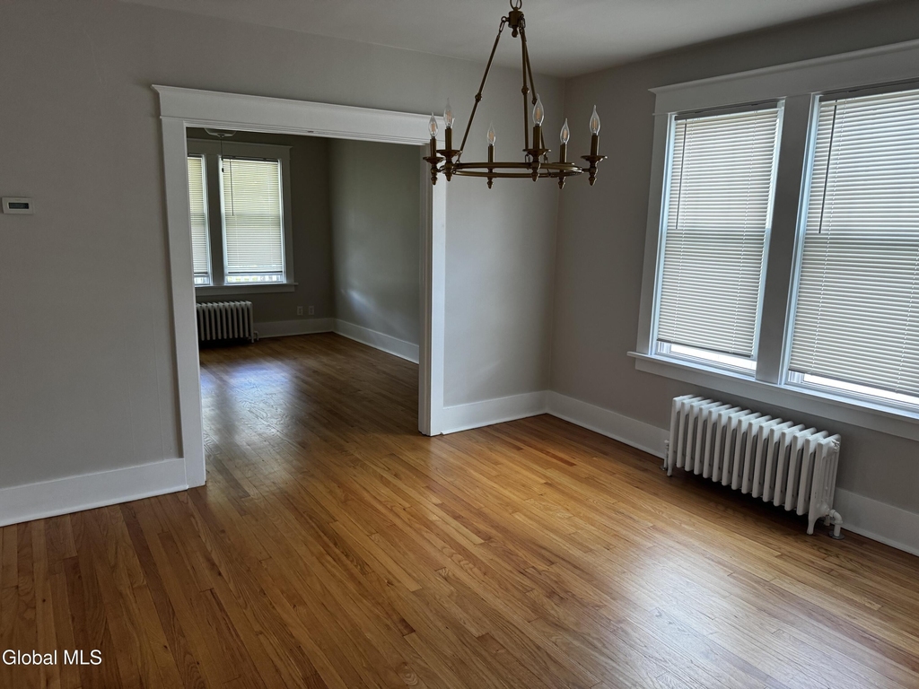 122 Pinewoods Avenue - Photo 9