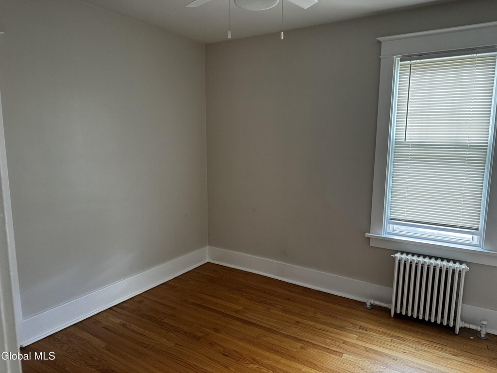 122 Pinewoods Avenue - Photo 10