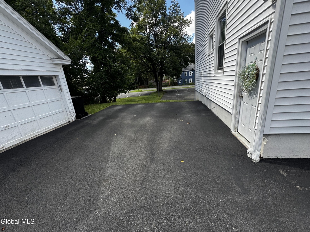 122 Pinewoods Avenue - Photo 15