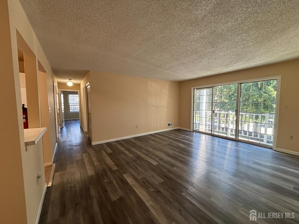 279 Kempsey Drive - Photo 1