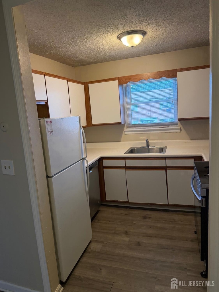 289 Main Street - Photo 1