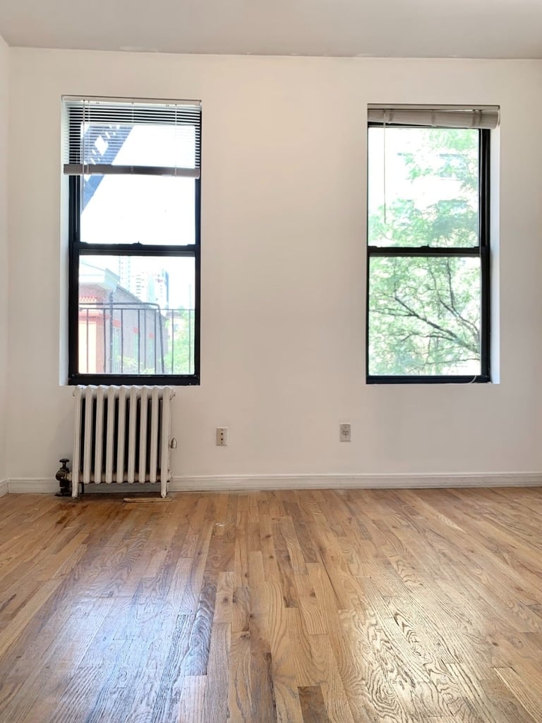 224 E 27th Street - Photo 0