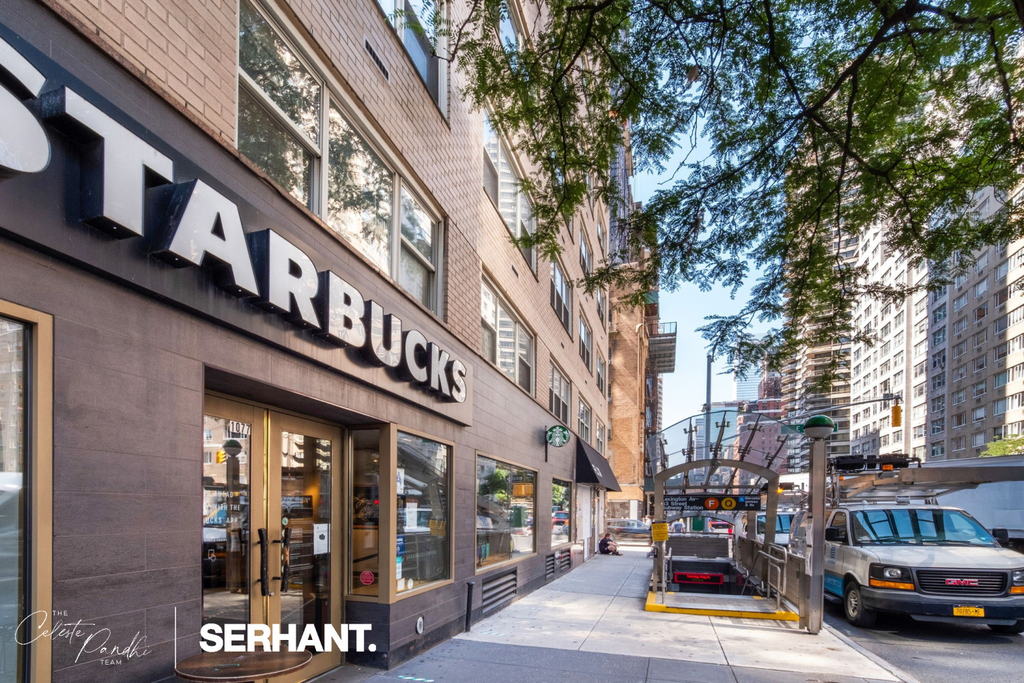 301 E 63rd Street - Photo 18