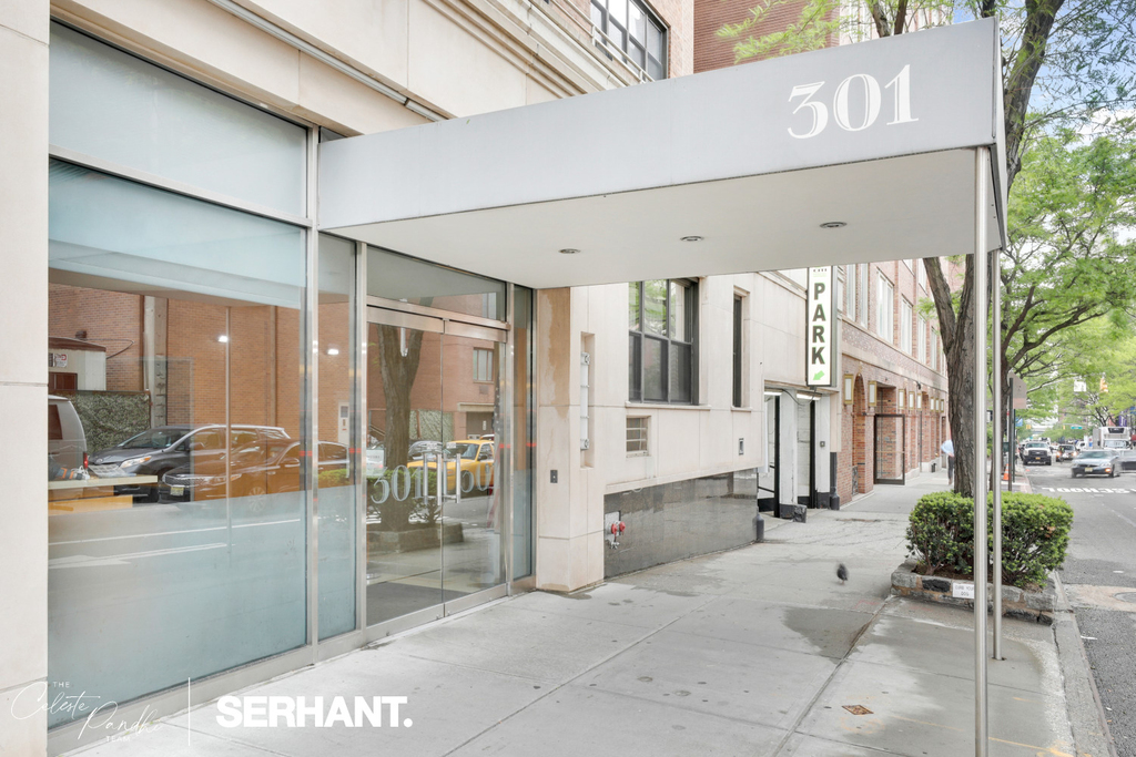 301 E 63rd Street - Photo 8