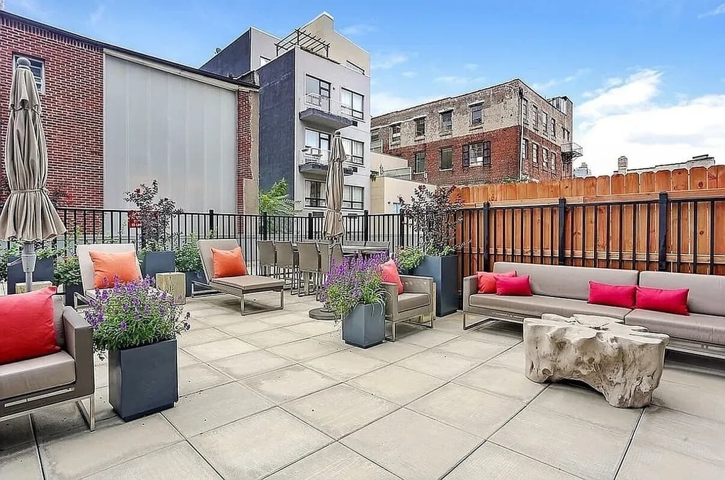 212 N 9th Street - Photo 5