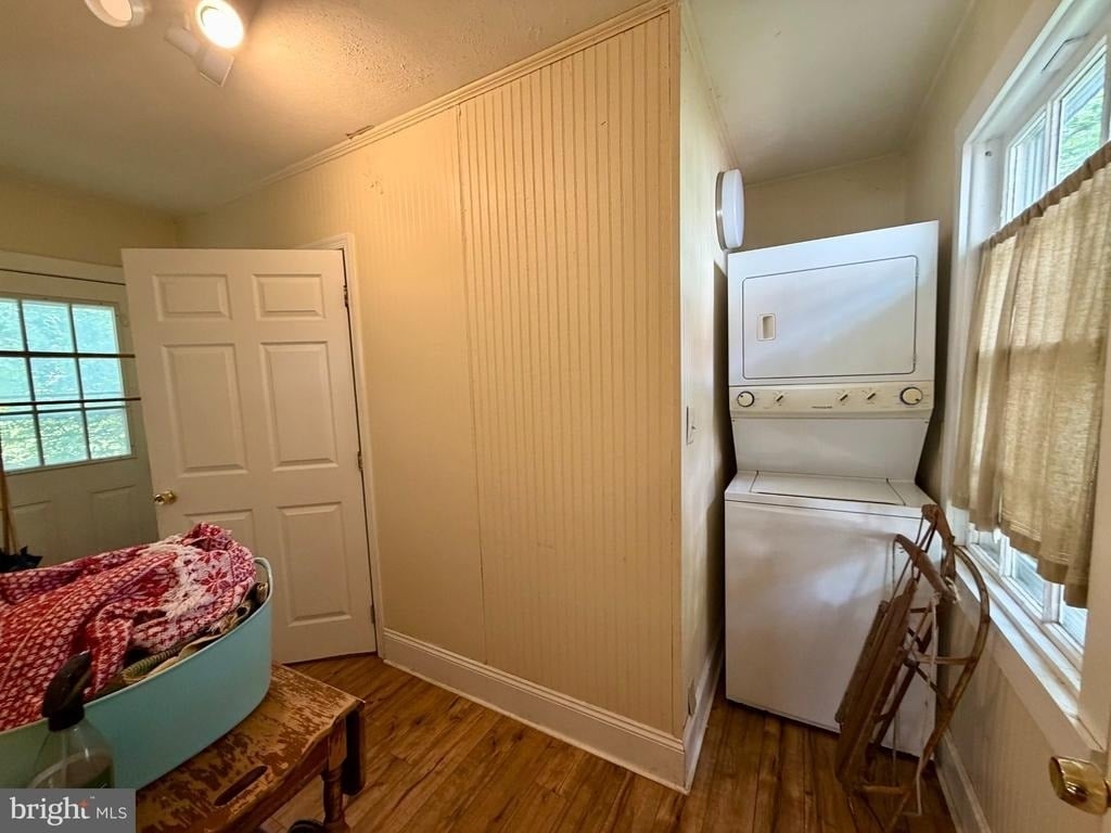 211 E Boscawen Street - Photo 4