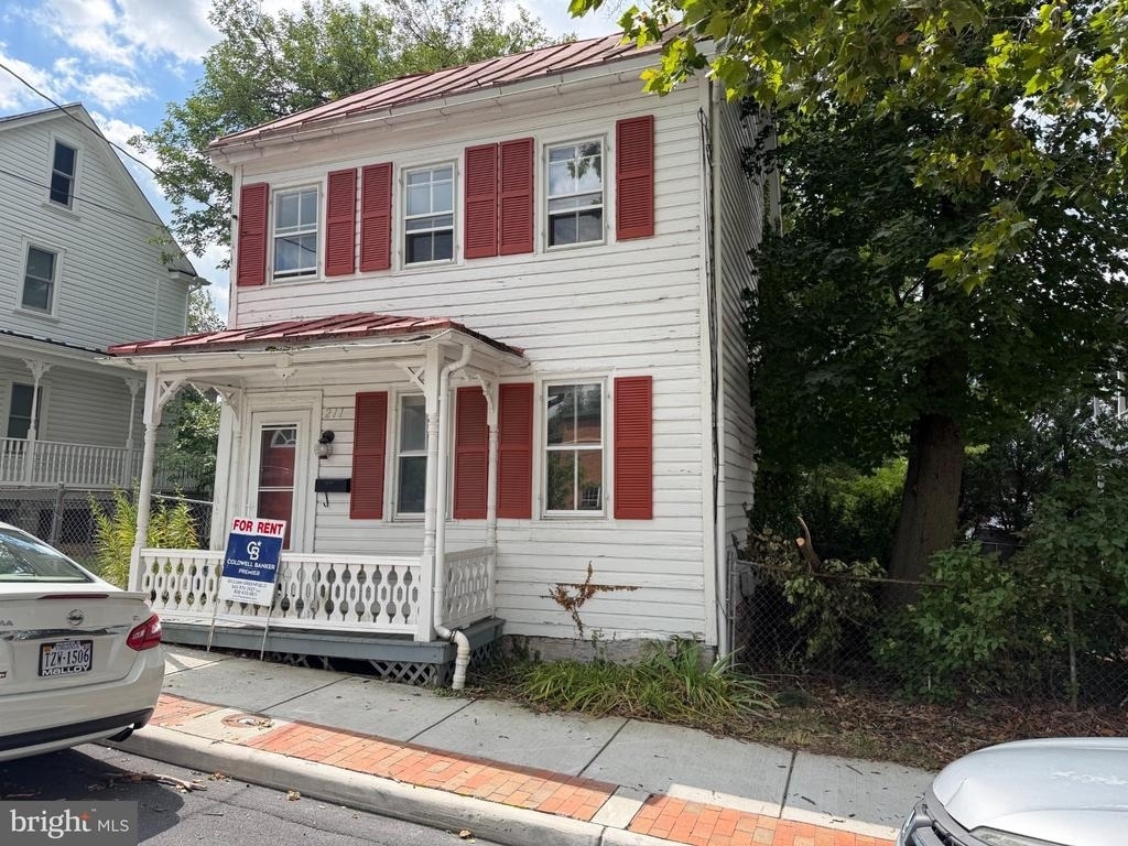 211 E Boscawen Street - Photo 18