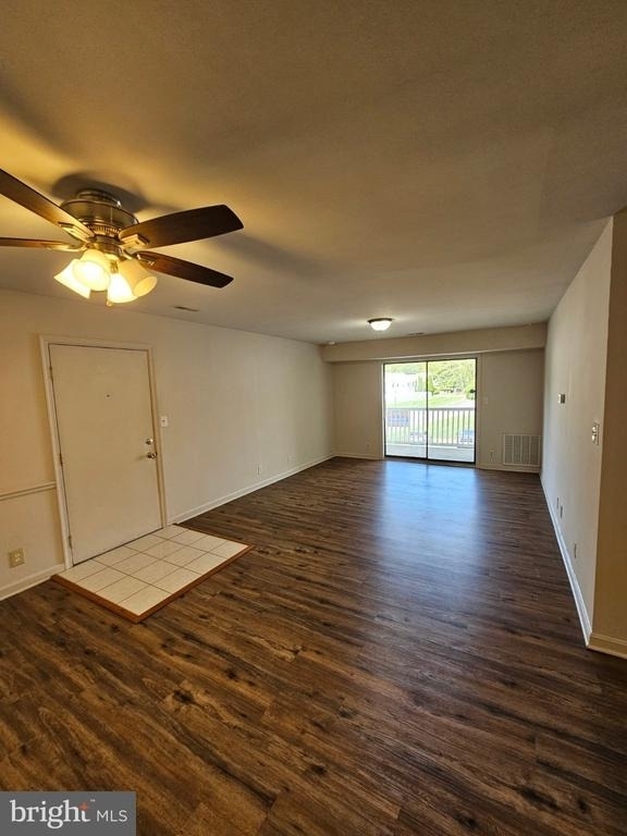 100 Chesterfield Lane - Photo 8