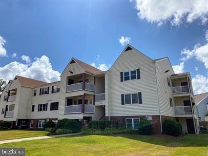 100 Chesterfield Lane - Photo 0