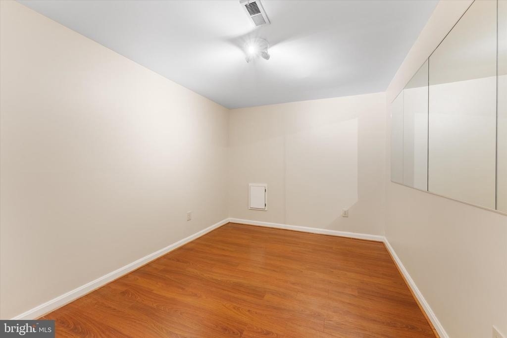 407 Lakeview Court - Photo 31