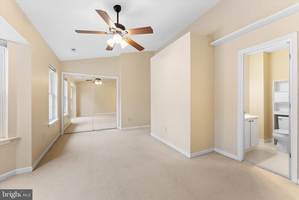 407 Lakeview Court - Photo 20