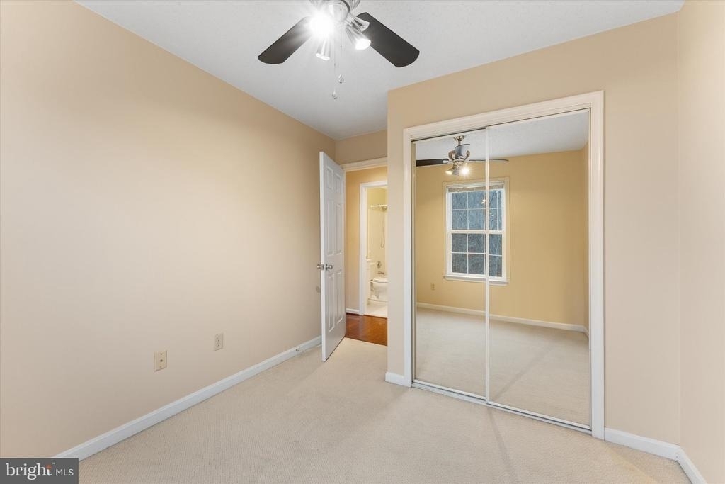 407 Lakeview Court - Photo 24