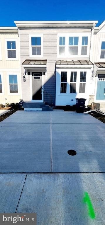 5053 Bigleaf Road - Photo 1