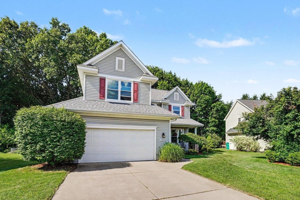3382 Hampstead Court - Photo 1