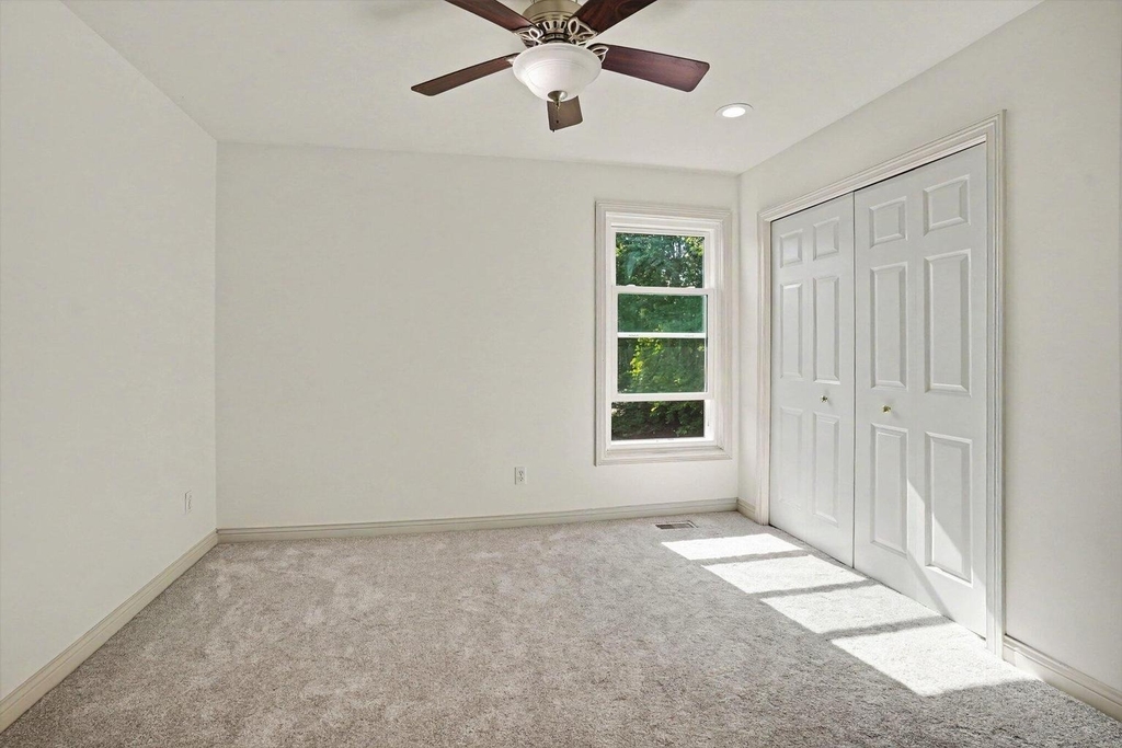 3382 Hampstead Court - Photo 21