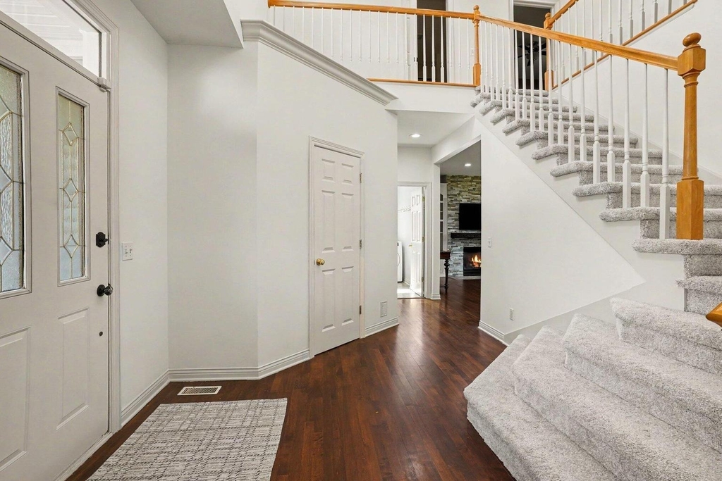 3382 Hampstead Court - Photo 3