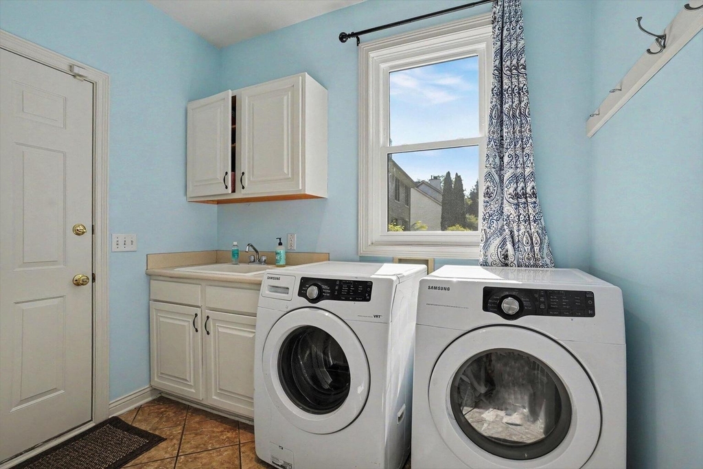 3382 Hampstead Court - Photo 24