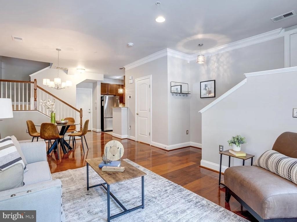 2322 Merseyside Drive - Photo 2