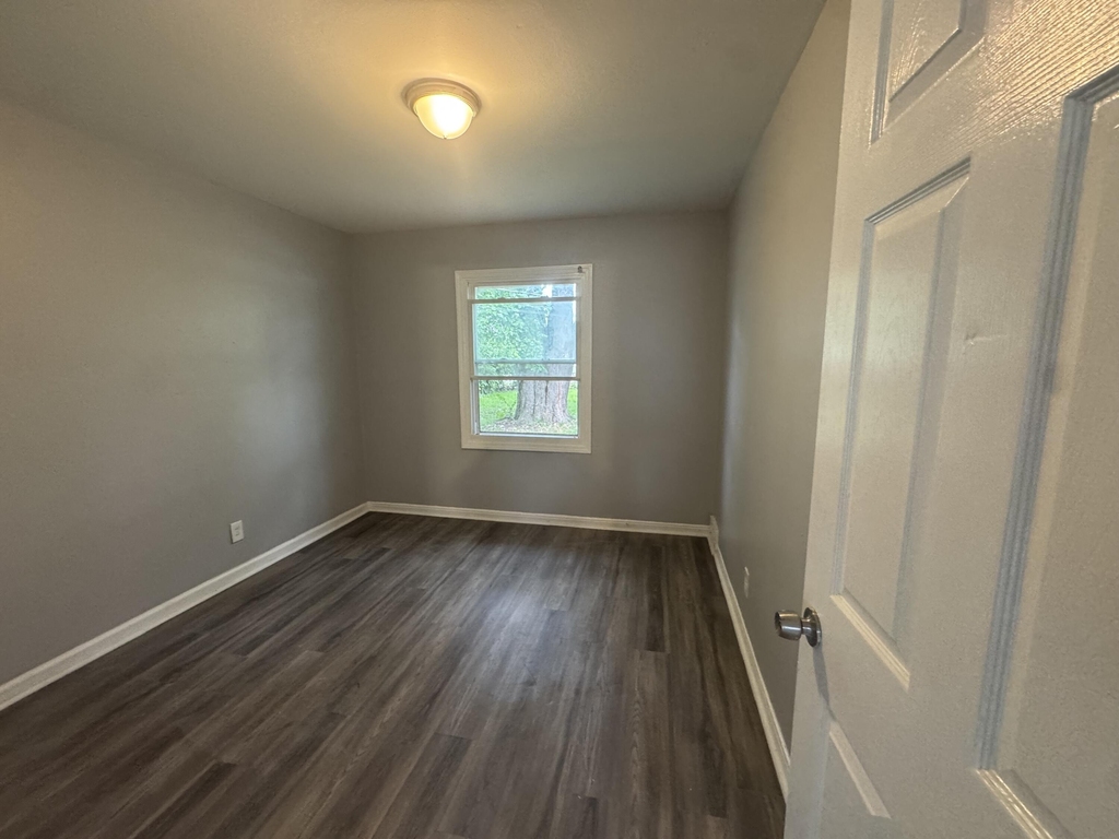 1735 Meadow Lane - Photo 5