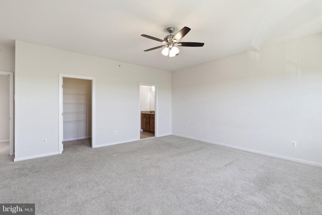 43860 Artsmith Terrace - Photo 15