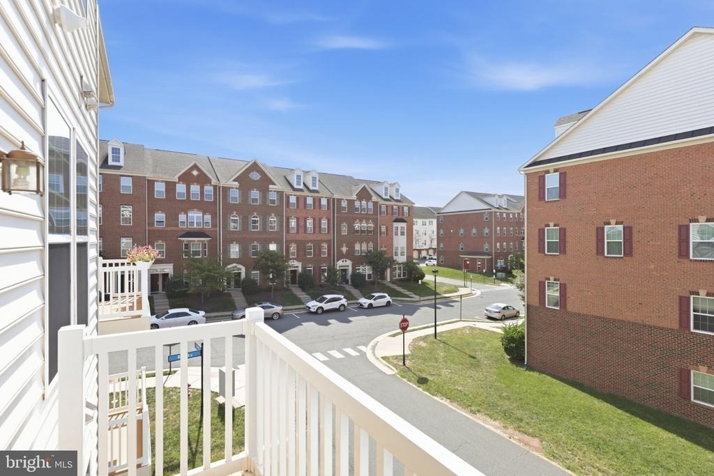 43860 Artsmith Terrace - Photo 12
