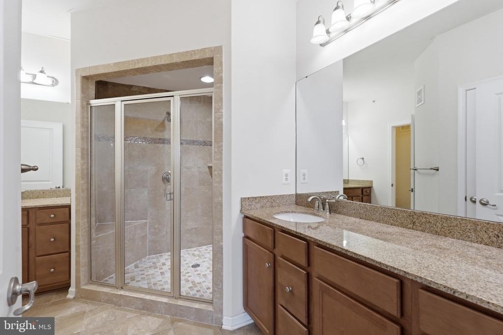 43860 Artsmith Terrace - Photo 17