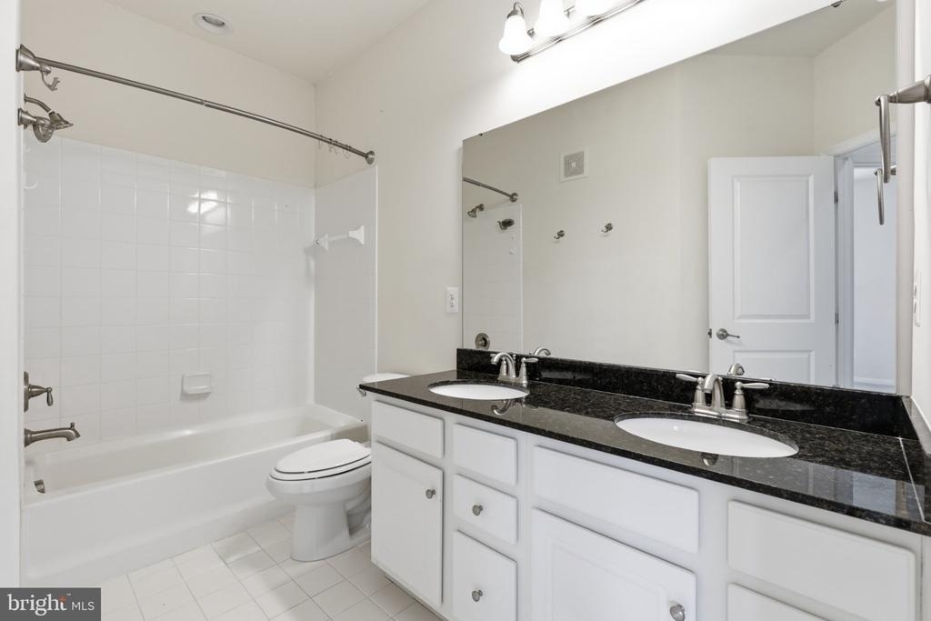 43860 Artsmith Terrace - Photo 21