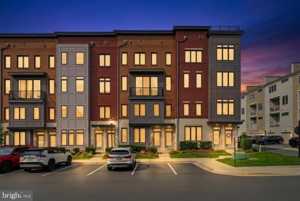43185 Mongold Square - Photo 1