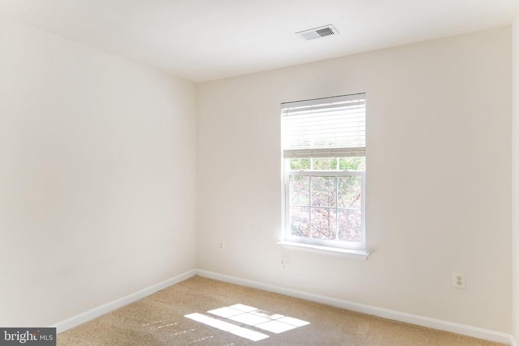 20717 Waterfall Branch Terrace - Photo 25