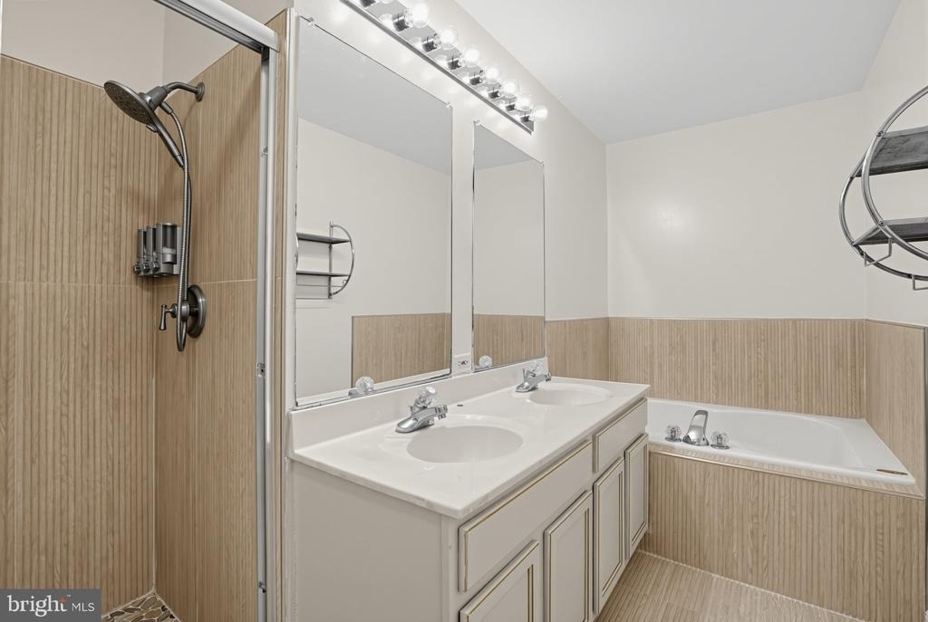 43100 Sherbrooke Terrace - Photo 20