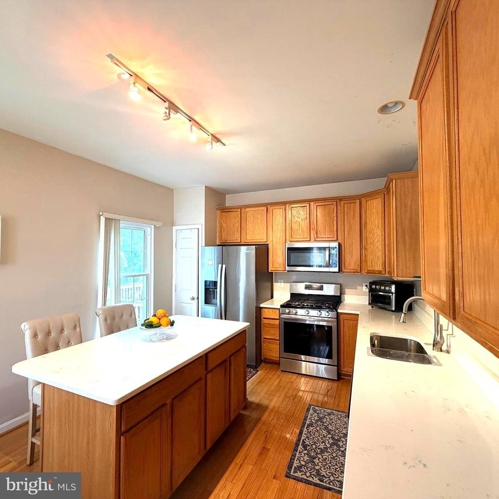 43100 Sherbrooke Terrace - Photo 11