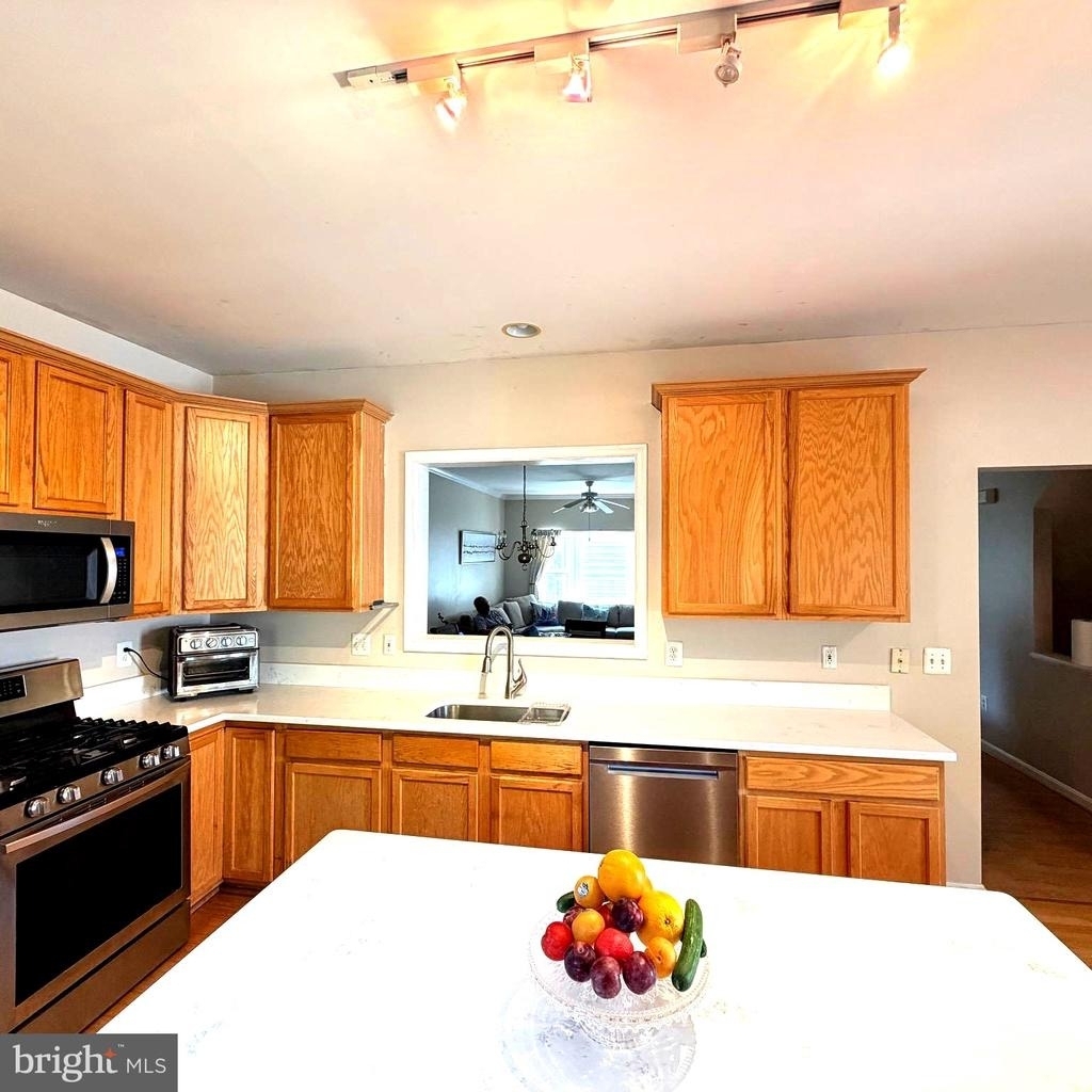 43100 Sherbrooke Terrace - Photo 15
