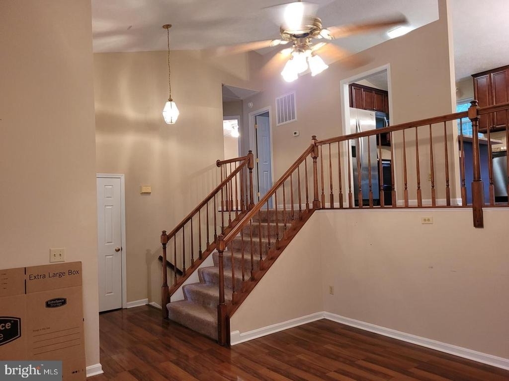 8538 Bush Street - Photo 2