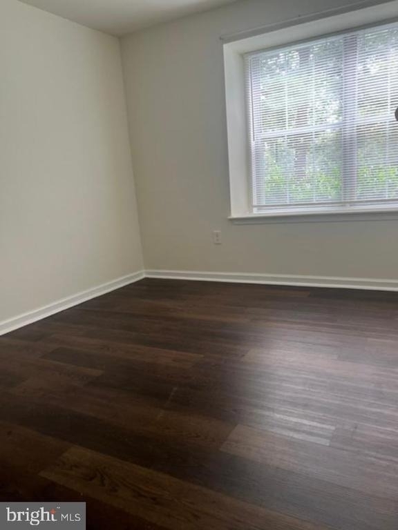 8607 Beekman Place - Photo 8