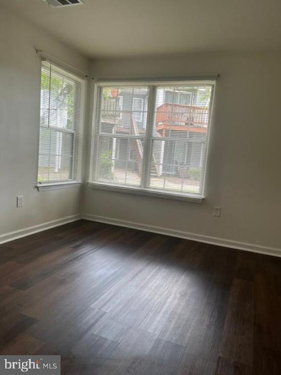 8607 Beekman Place - Photo 4