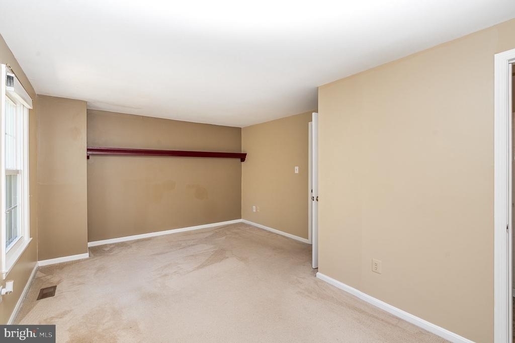 6580 Lochleigh Court - Photo 16