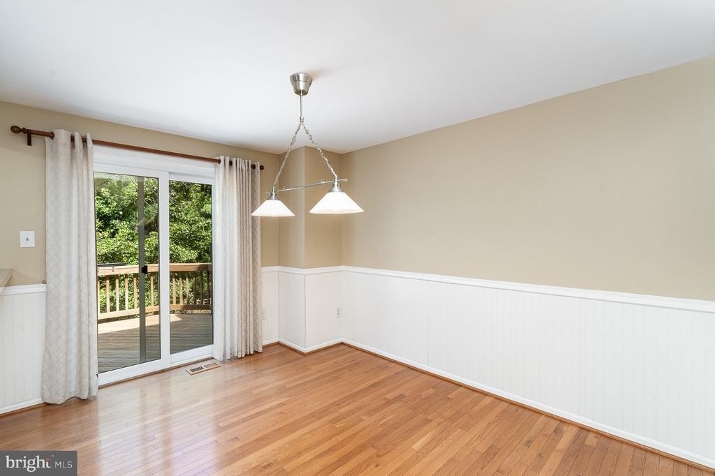 6580 Lochleigh Court - Photo 9