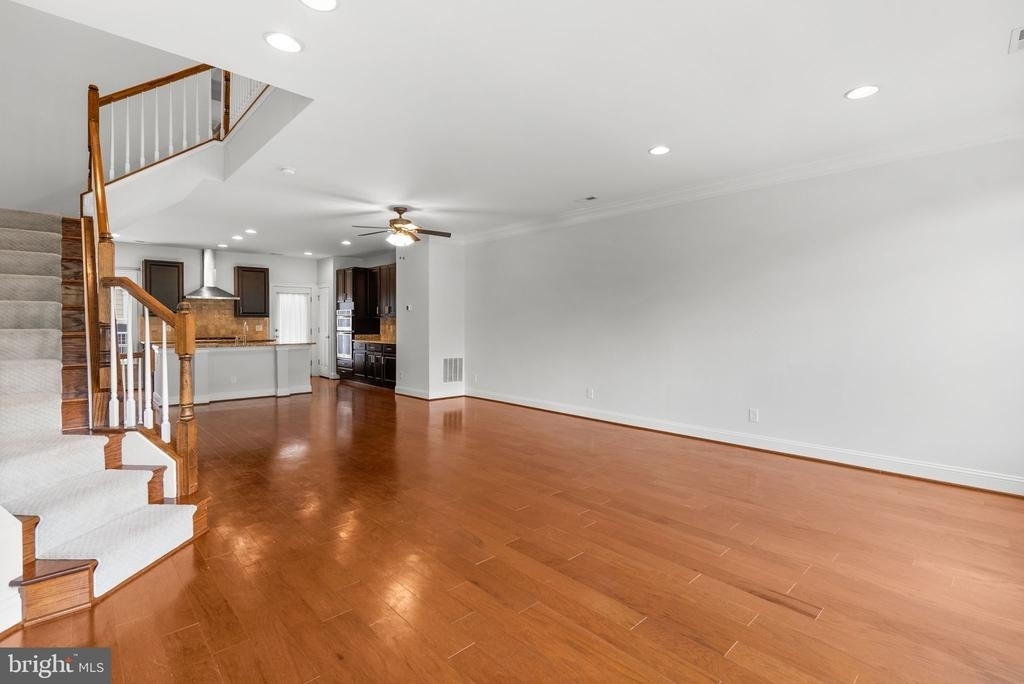 9655 Pullman Place - Photo 5