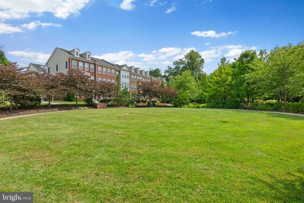 9655 Pullman Place - Photo 29