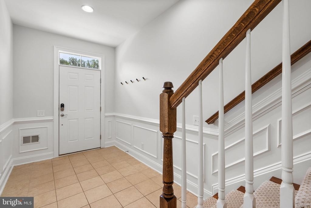 9655 Pullman Place - Photo 2