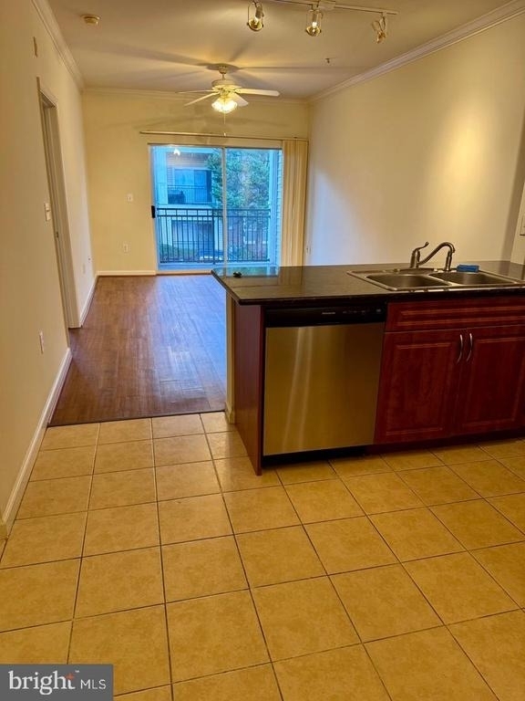 12945 Centre Park Circle - Photo 3